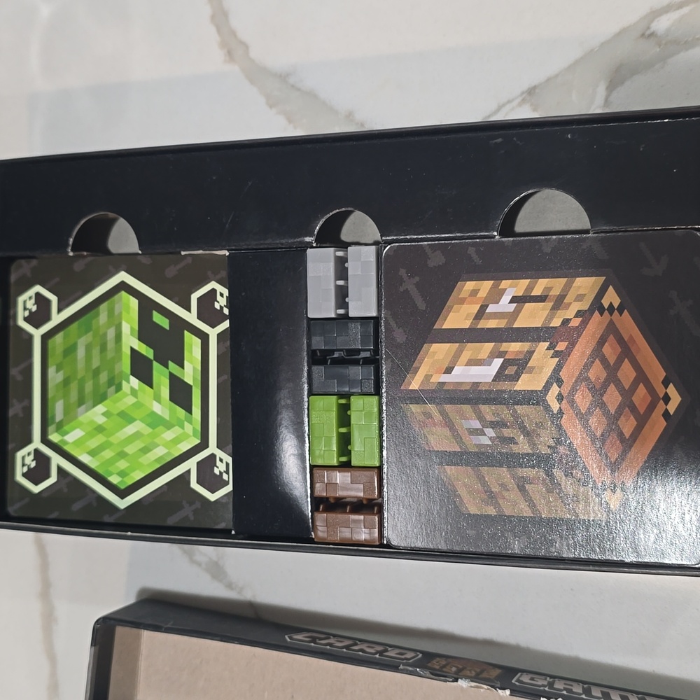 Minecraft Card Game - Picture 2 of 3